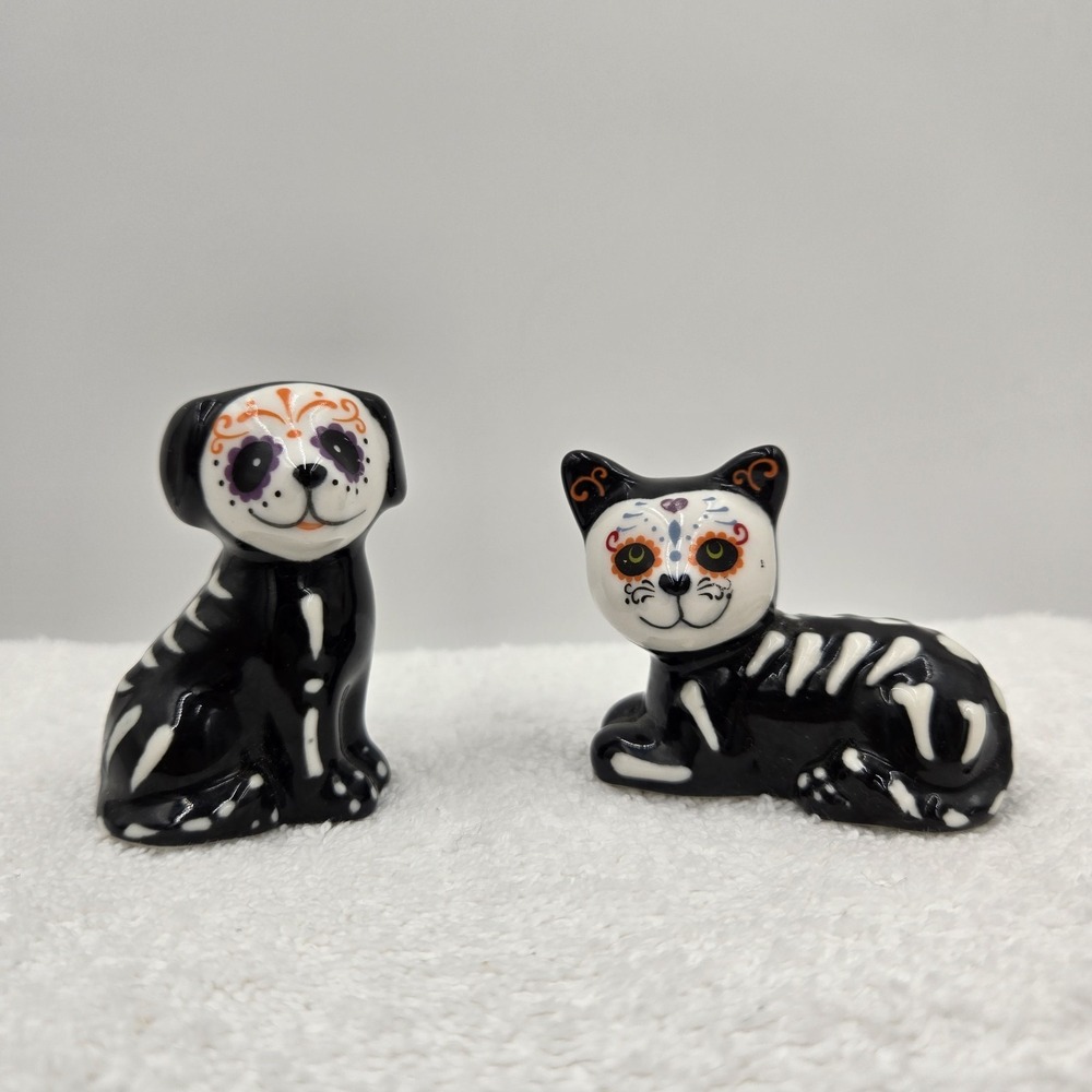 Halloween Cat Dog Sugar Skull Dia De Muertos Day of Dead Salt & Pepper Shakers